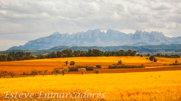 Montserrat Fotografía impresa sobre tela - Esteve Enmarcadores