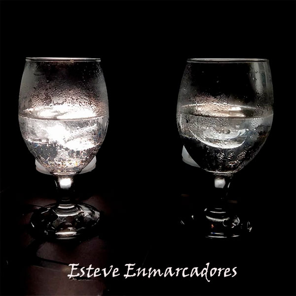 Agua hielo calor y noche - Esteve Enmarcadores